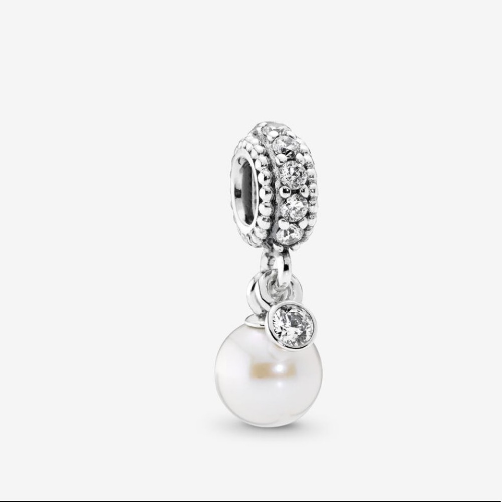 PANDORA Luminous Elegance Pendant Charm